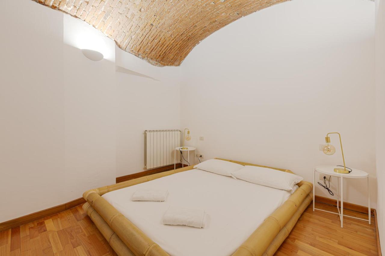Sant'Ambrogio Design Apartment มิลาน ภายนอก รูปภาพ